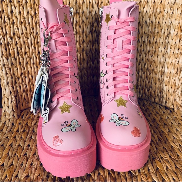 New in Box Power Puff Girls x Dolls Kill Combat Boots - Picture 2 of 4